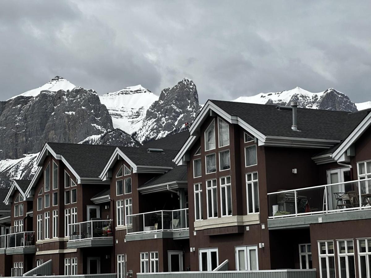 Luxury Two Queen Beds Condo - Grande Rockies Resort Indoor Parking Pool Hot Tub Gym Canmore Ngoại thất bức ảnh